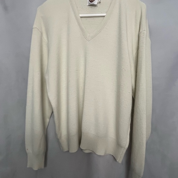 I”m A Plum Vintage V-neck Sweater - Picture 1 of 8